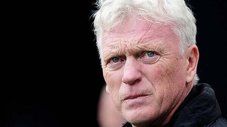 Everton boss David Moyes frustrated by a lack of options in defence