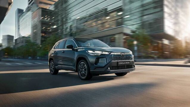 The new Corolla Cross combines advanced technology, hybrid efficiency and a modern design with an authentic SUV character. <p>The new Corolla Cross combines advanced technology, hybrid efficiency and a modern design with an authentic SUV character. </p>