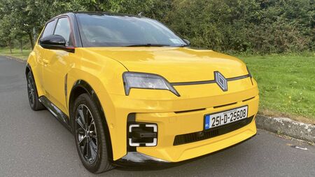 High fives for the new Renault 5
