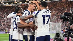 Crystal Palace remain unbeaten after goalless draw at home to Sunderland