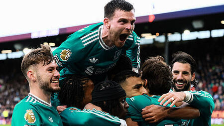 Mohamed Salah’s last-gasp penalty earns Liverpool win over battling Burnley