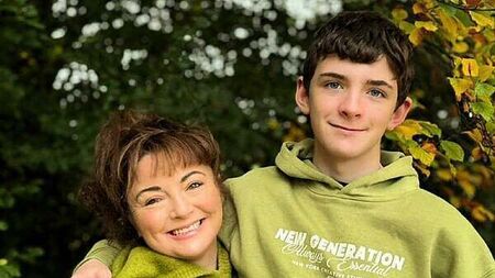 People with incurable skin disease lack support, report finds