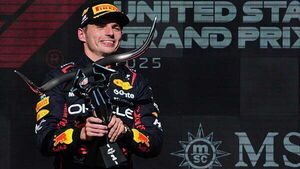 How Max Verstappen’s charge has turned F1 title battle into a three-way fight How Max Verstappen’s charge has turned F1 title battle into a three-way fight