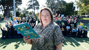 <p>MS Ireland ambassador Louise Power at the launch of this year’s MS Ireland Readathon which challenges schoolchildren and book enthusiasts of all ages to sign up, read, and help to support over 11,000 people living with MS, and their families. Picture: Andres Poveda.</p>