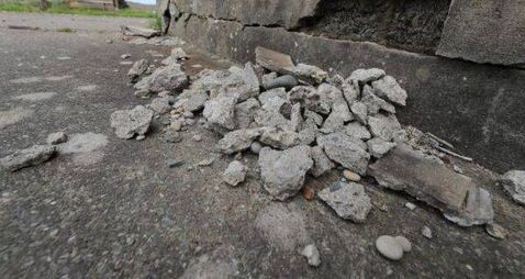 Sunroom headache for pyrite homeowner
