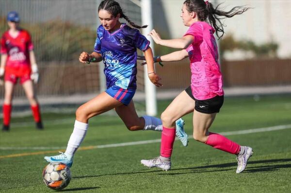 Lily O’Brien in action for Ballina Town in their group game against New Oak AFC. Lily O’Brien in action for Ballina Town in their group game against New Oak AFC.