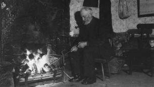 <p>A man stokes his fire in an old Irish cottage in the 1940s. Picture: Ron Bell/Fox Photos/Getty Images</p> <p>A man stokes his fire in an old Irish cottage in the 1940s. Picture: Ron Bell/Fox Photos/Getty Images</p>