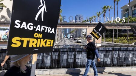 'Verticals' send Hollywood into steep decline