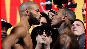 Roy Keane shares passport photo from beginning of his career