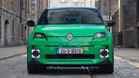 Renault 5 E-Tech wins Car of the Year