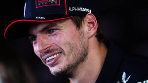 Max Verstappen wins in Las Vegas as Lando Norris closes in on world title