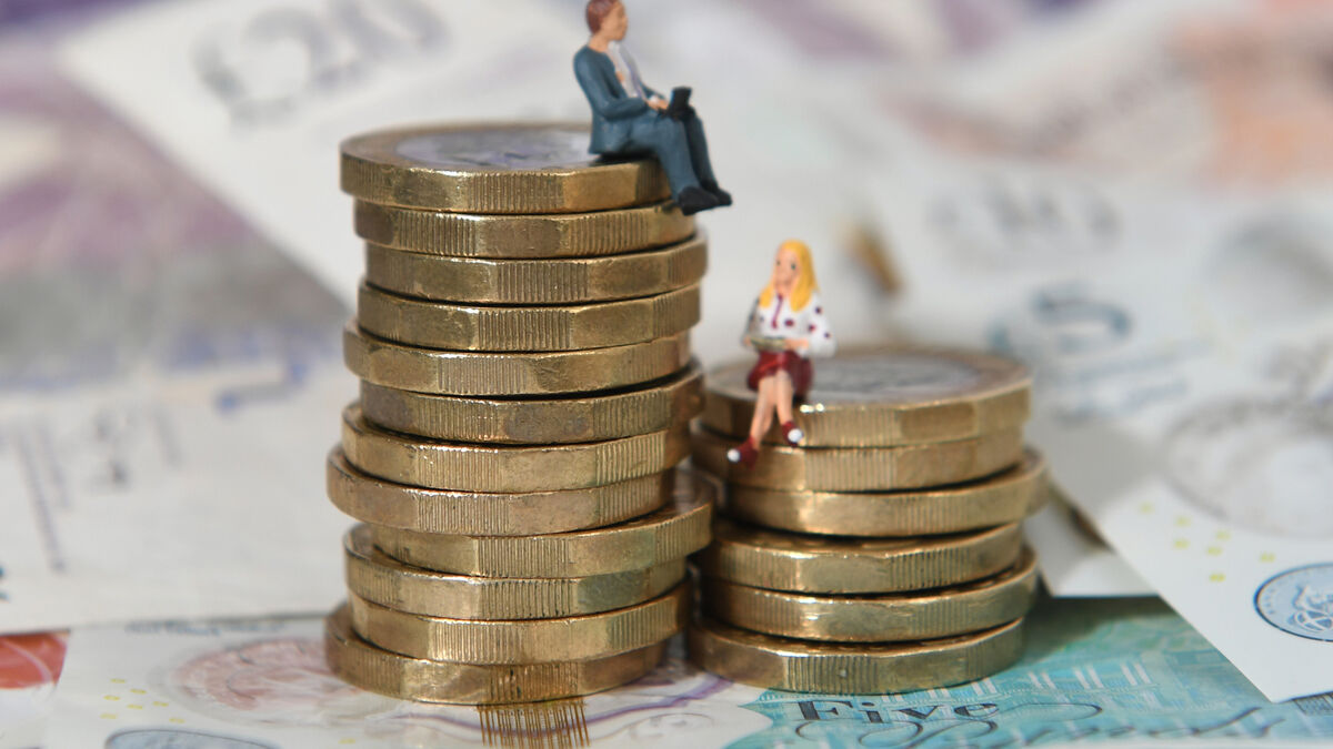 Council’s gender pay gap favours female employees