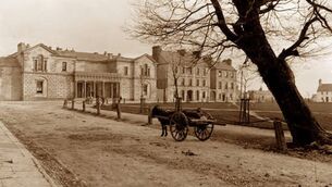 <p>Castlebar Courthouse was the first headquarters for Mayo County Library in 1926. </p>