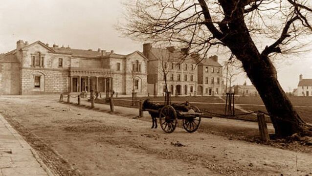 <p>Castlebar Courthouse was the first headquarters for Mayo County Library in 1926. </p>