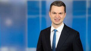 Blind woman falls after Dublin Bus driver 'refuses to pull closer to kerb' Blind woman falls after Dublin Bus driver 'refuses to pull closer to kerb'