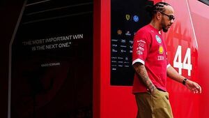 Lewis Hamilton crashes in final practice at Abu Dhabi Grand Prix