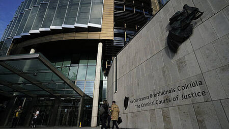 Man (35) jailed for setting ex-girlfriend's car on fire