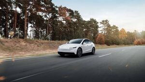 Tesla launches Model Y Standard at €42,990