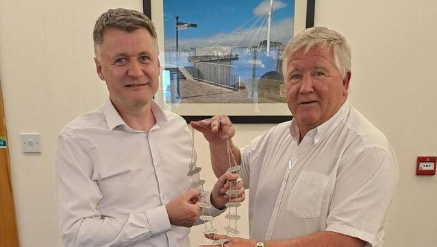 Councillor frustrated at delay in installing speed signs