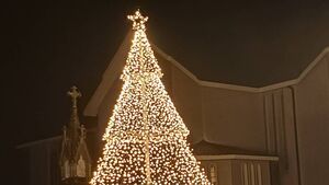 Local Notes: Beautiful Christmas tree at St Mary's Church, Carnacon.
