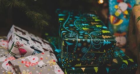 One in 10 men will leave present-buying until Christmas Eve, research shows