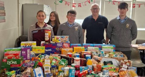 Local Notes: Enniscrone students assist in Christmas Food Appeal