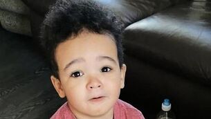 Bono joins annual Dublin city centre Christmas Eve busking session