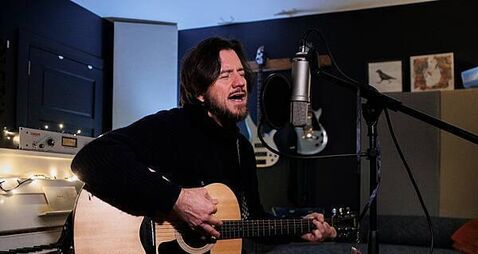 Game of Thrones location scout draws songwriting inspiration from dramatic Irish landscapes