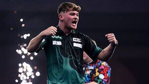 Charlie Manby’s dream World Championship debut continues as he beats Ricky Evans