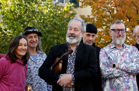 Major hit Glastonbury Festival band to perform in Ballina