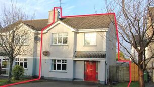 <p>31 Riverside Drive, Ballina, Mayo, F26 Y2P4</p>