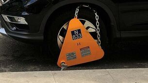 Two men arrested, and numerous vehicles set on fire in Tallaght Two men arrested, and numerous vehicles set on fire in Tallaght