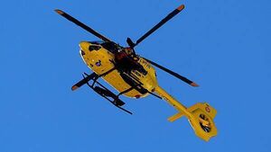 Lindsey Vonn undergoes surgery on broken leg as Olympic dream ends in heartbreak