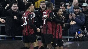 Chelsea throw away two-goal lead to drop points at Leeds