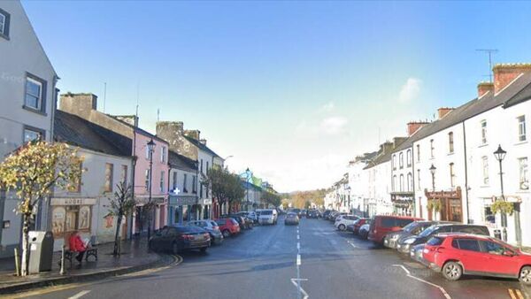 Call for more funds for footpaths in Mayo towns