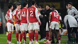 Mikel Arteta says Arsenal sticking together after Wolves draw dents title hopes