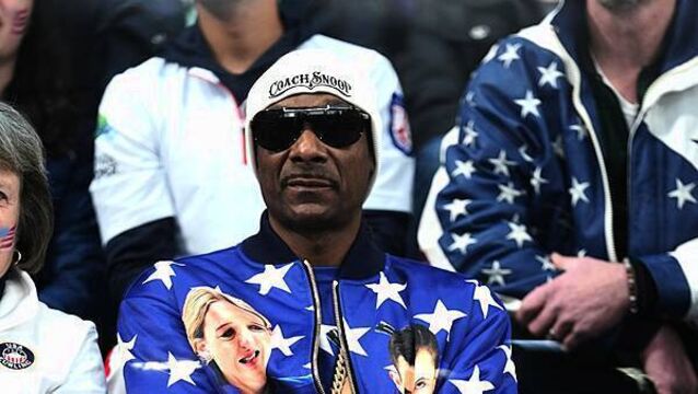Snoop Dogg requests pre-match towel twirl as rapper makes debut Swansea visit