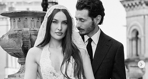 Roz Purcell shares photos and details about Dublin wedding