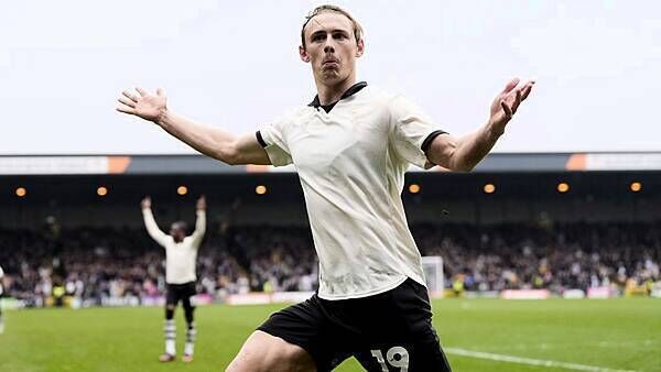League One strugglers Port Vale stun Sunderland to reach FA Cup quarter-finals