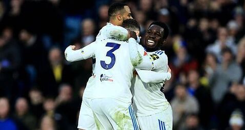Leeds cruise past Norwich to make quarter-finals for first time in two decades