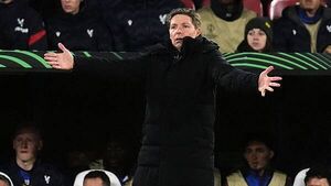 Oliver Glasner questions Crystal Palace fans booing after draw with Larnaca