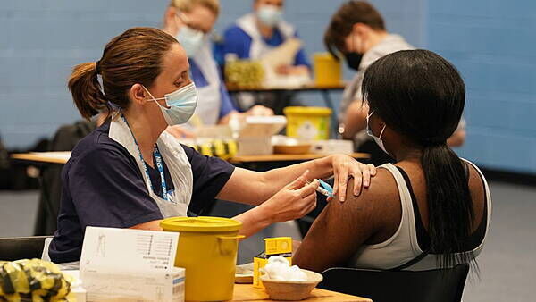 No signs of meningitis disease outbreak in UK affecting Ireland, says HSE