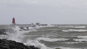 Yellow wind warning issued for five counties