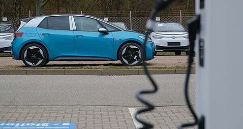 VW recalling 100,000 EVs over battery issues