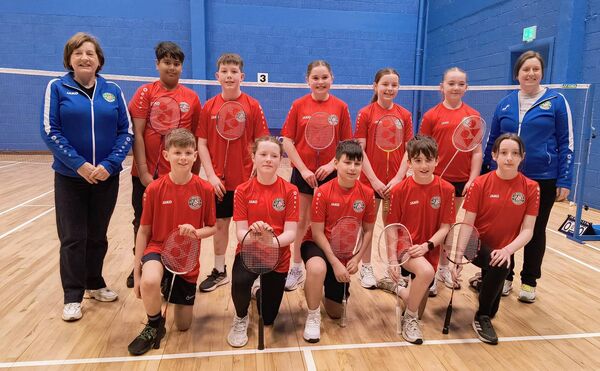The U13 Mayo badminton team.