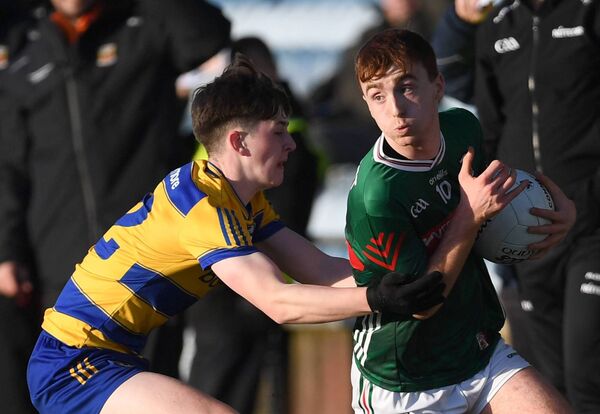 Mayo’s John Jennings takes on Roscommon’s Bobby Lenehan. Picture: David Farrell Mayo’s John Jennings takes on Roscommon’s Bobby Lenehan. Picture: David Farrell
