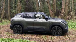 <p>The new version retains the familiar Vitara's robust design, with high ground clearance suggesting an adventurous spirit. </p> <p>The new version retains the familiar Vitara's robust design, with high ground clearance suggesting an adventurous spirit. </p>