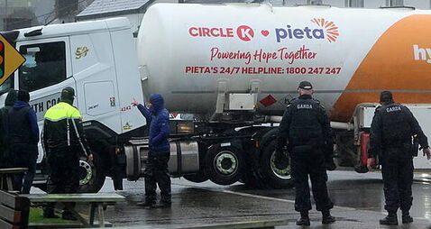 Talks to resume at lunchtime as fuel protests enter fifth day