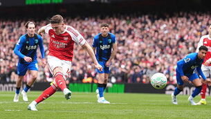 Peter O'Mahony signs new one-year contract with Munster Peter O'Mahony signs new one-year contract with Munster