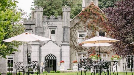 Enjoy a great golf deal at a popular West of Ireland hotel this summer